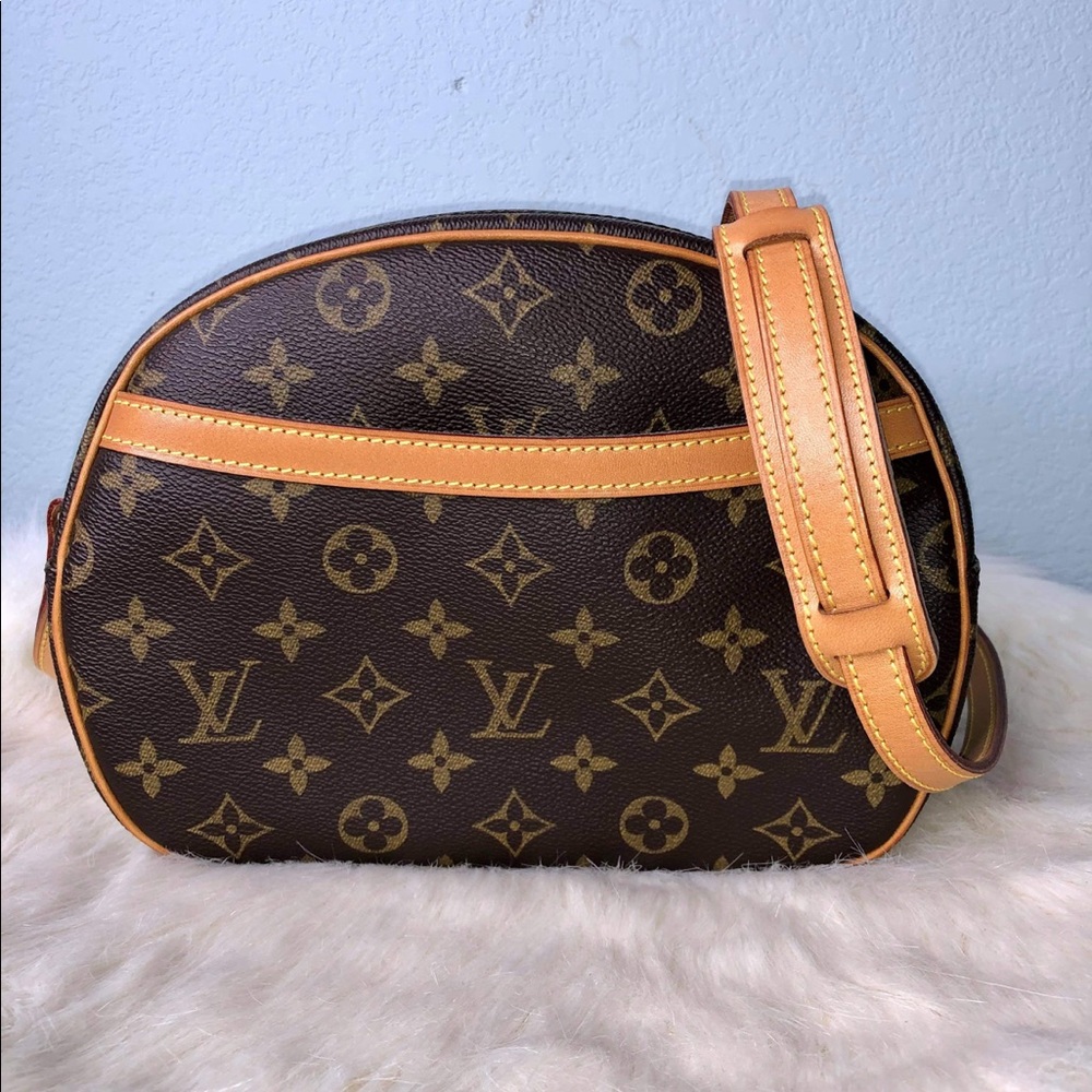 Louis Vuitton blois crossbody